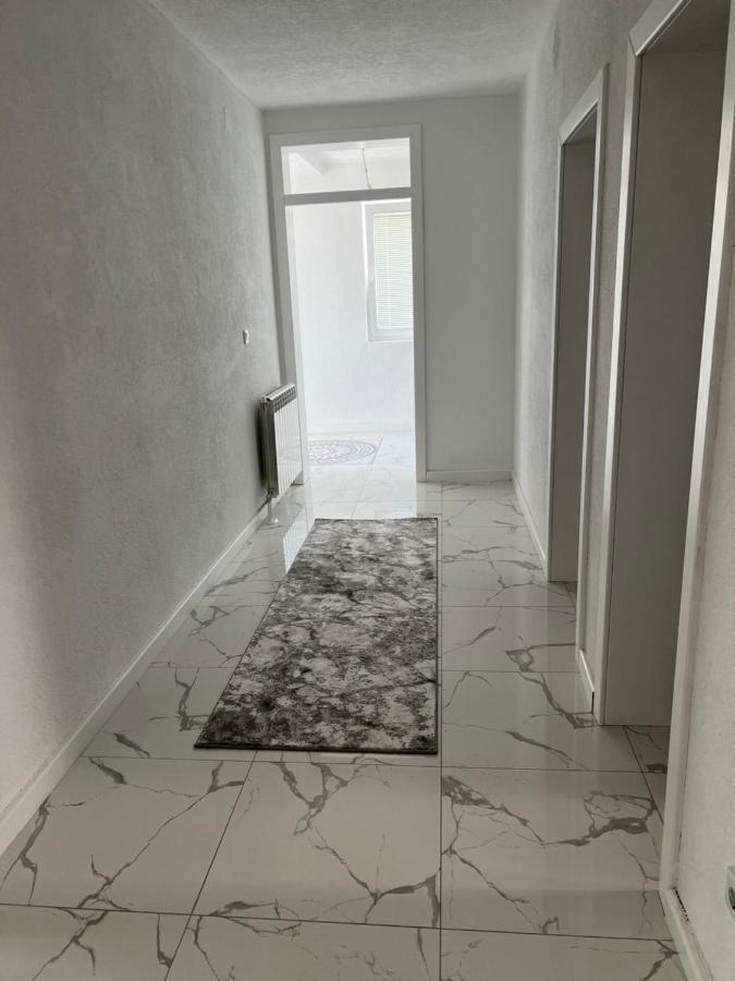 Duca Apartmani 普拉夫 外观 照片