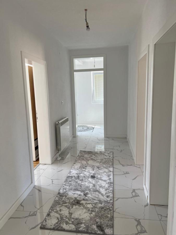 Duca Apartmani 普拉夫 外观 照片